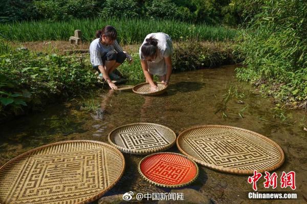 气候是影响长江流域盛夏枯水的主要因素